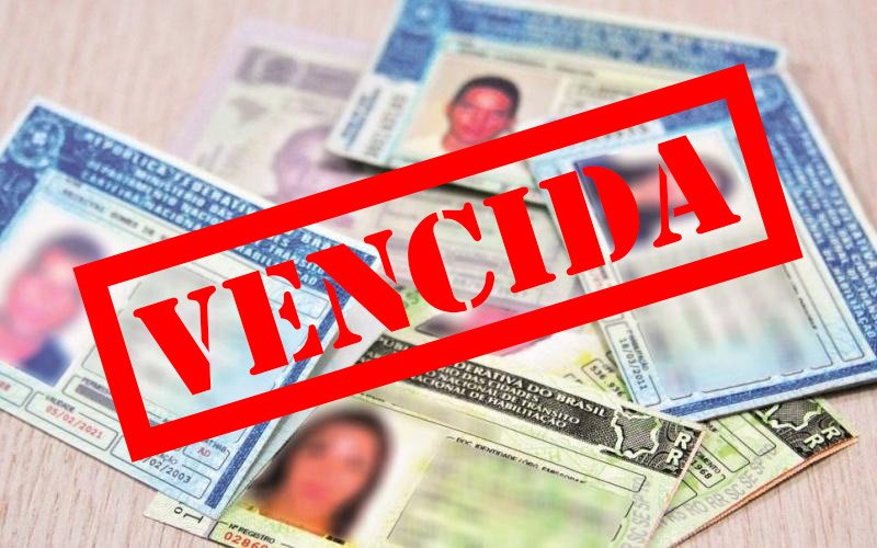 Dirigir com CNH Vencida: Riscos, Penalidades e Conscientização